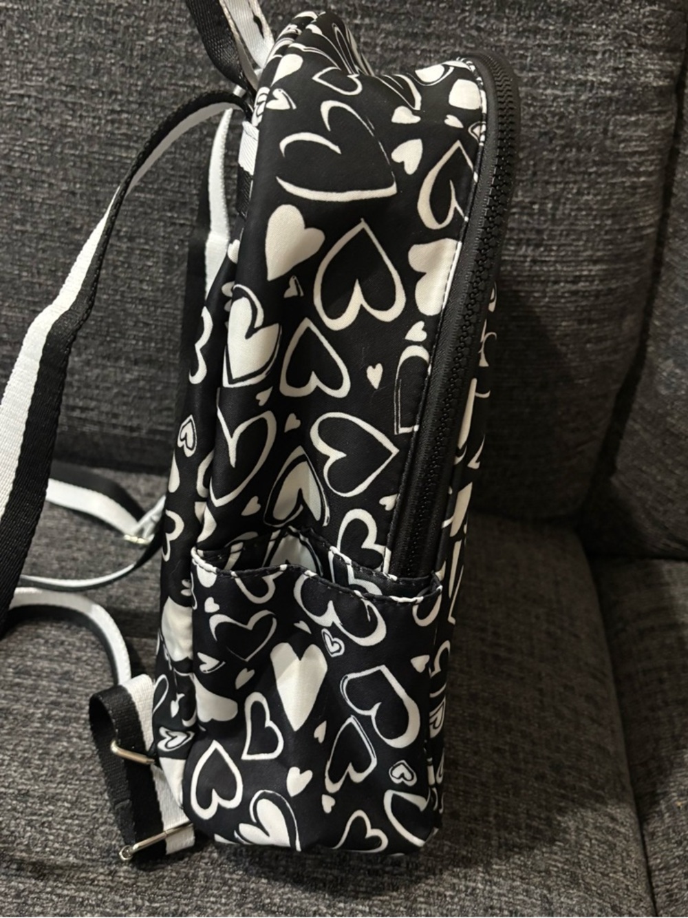 Brighton Black & White Heart Print Mini Backpack NWOT - Picture 4 of 7